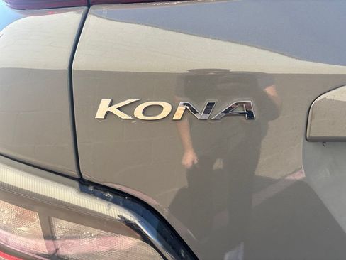 Used 2023 Hyundai Kona SE FWD image 31