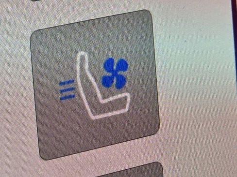 Used 2025 RAM 1500 Limited image 13