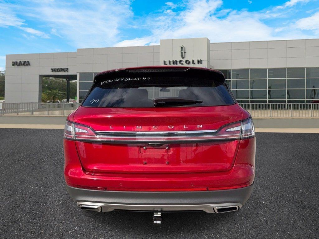 Used 2021 Lincoln Nautilus Reserve w/ Equipment Group 201A AWD/4WD image 4