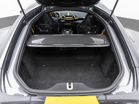 Used 2023 Ferrari 812 Competizione RWD image 77