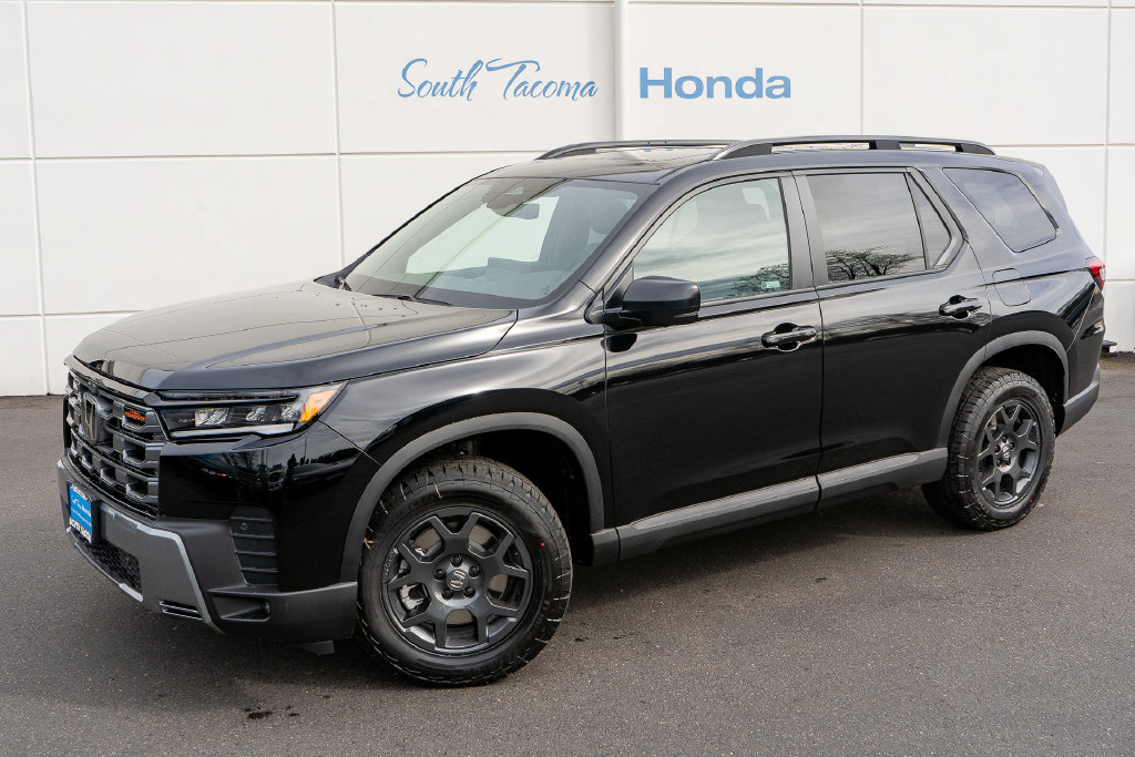 New 2026 Honda Pilot TrailSport image 2