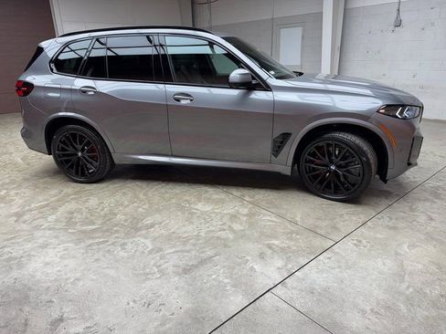New 2026 BMW X5 xDrive40i w/ M Sport Package AWD/4WD image 6