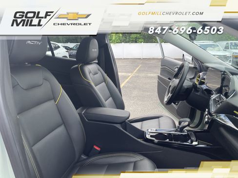 Used 2025 Chevrolet Trax ACTIV FWD image 30
