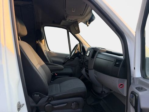 Used 2010 Mercedes-Benz Sprinter 3500 image 11