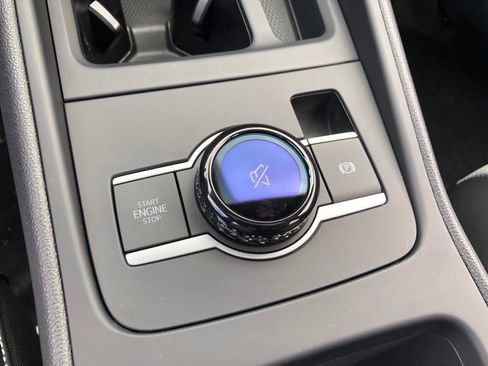 New 2026 Volkswagen Tiguan SE R-Line AWD/4WD image 25