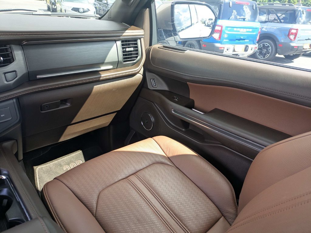 Used 2024 Ford Expedition Max King Ranch AWD/4WD image 21