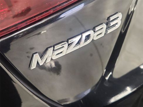 Used 2016 MAZDA MAZDA3 i Sport FWD image 29