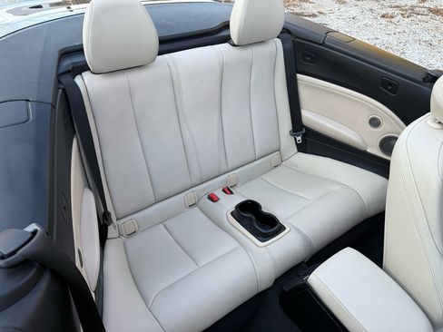 Used 2015 BMW M235i Convertible image 5