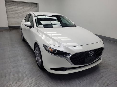 Used 2019 MAZDA MAZDA3 Sedan w/ Preferred Package image 13