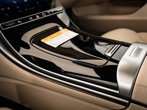 New 2026 Mercedes-Benz C 300 4MATIC Sedan image 39