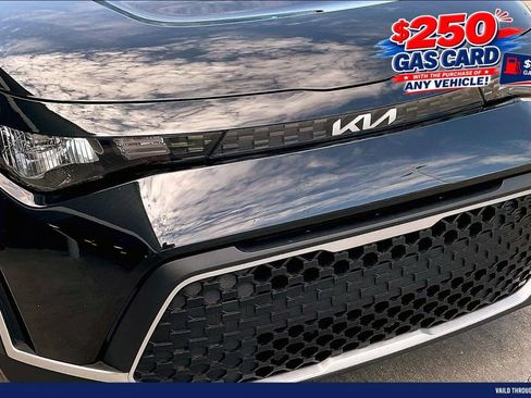 Used 2023 Kia Soul LX w/ Option Group 015 FWD image 29