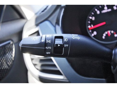 Used 2023 Kia Seltos S w/ Navigation Package image 17