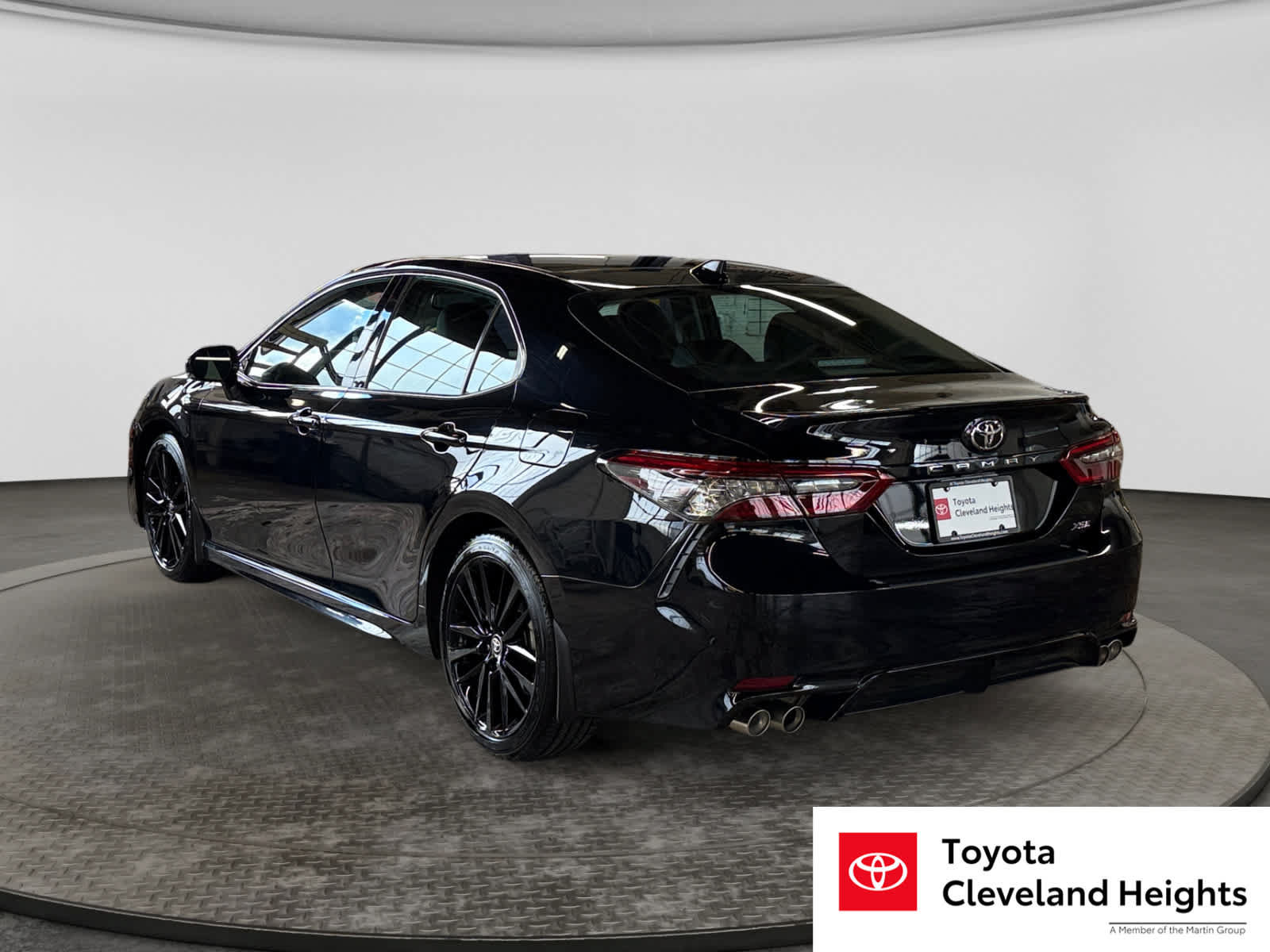 Used 2024 Toyota Camry XSE w/ Navigation Package FWD image 7