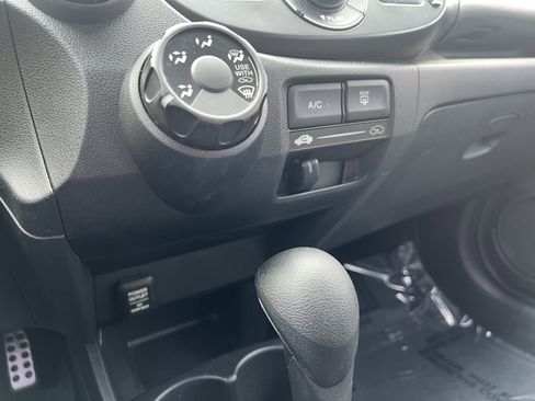 Used 2012 Honda Fit Sport image 21