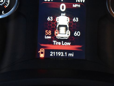 Used 2024 RAM 2500 Big Horn w/ Bed Utility Group image 23