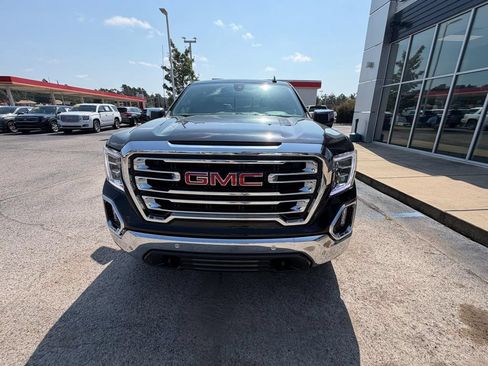 Used 2021 GMC Sierra 1500 SLT w/ SLT Premium Plus Package AWD/4WD image 5