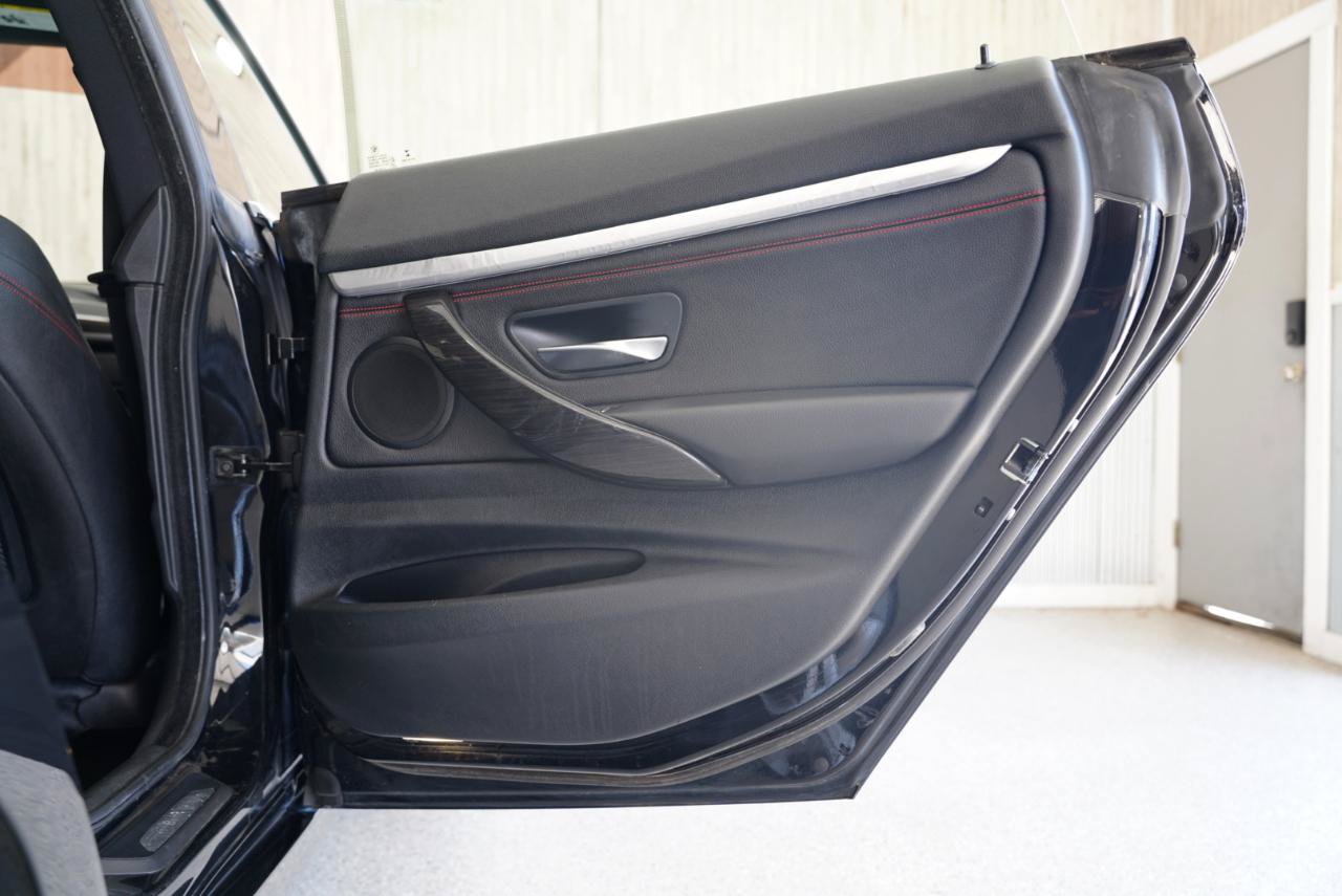 Used 2018 BMW 330i Gran Turismo xDrive AWD/4WD image 35
