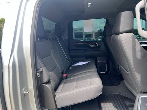 Used 2022 Chevrolet Silverado 1500 LT AWD/4WD image 13