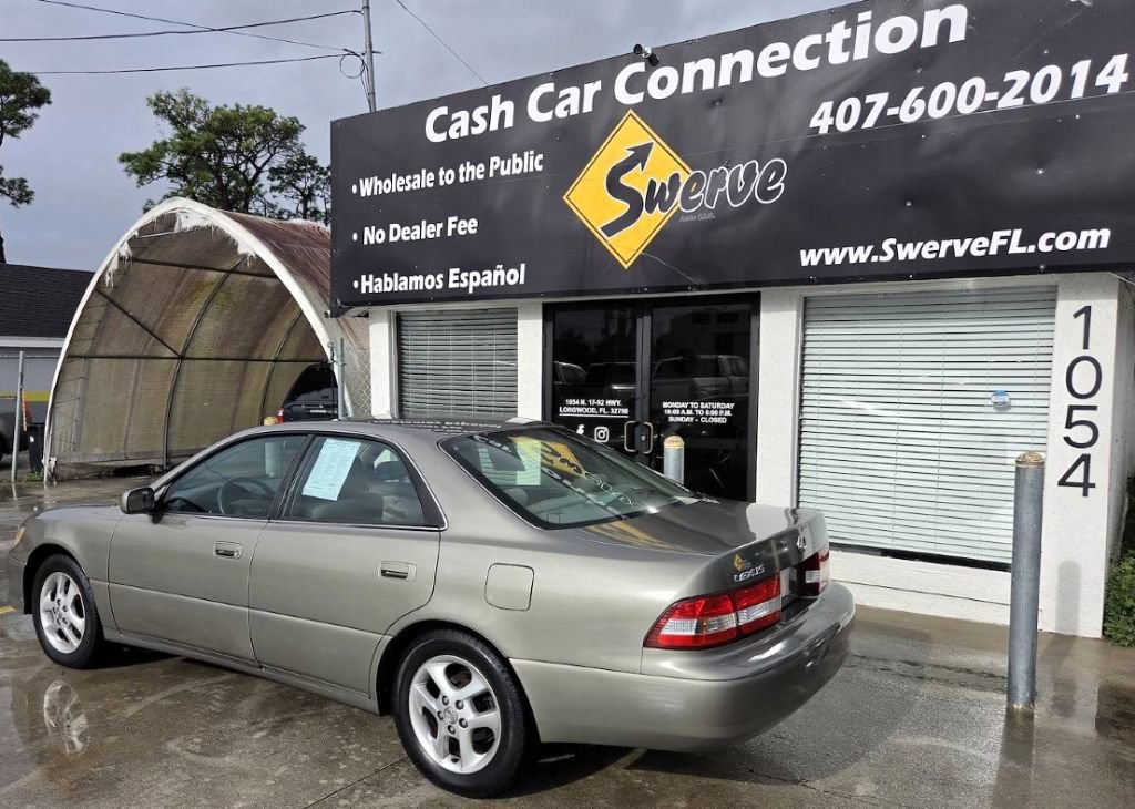 Used 2000 Lexus ES 330 w/ Lexus Value Pkg FWD image 8