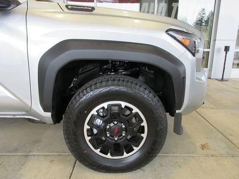 New 2025 Toyota Tacoma TRD Off-Road image 8