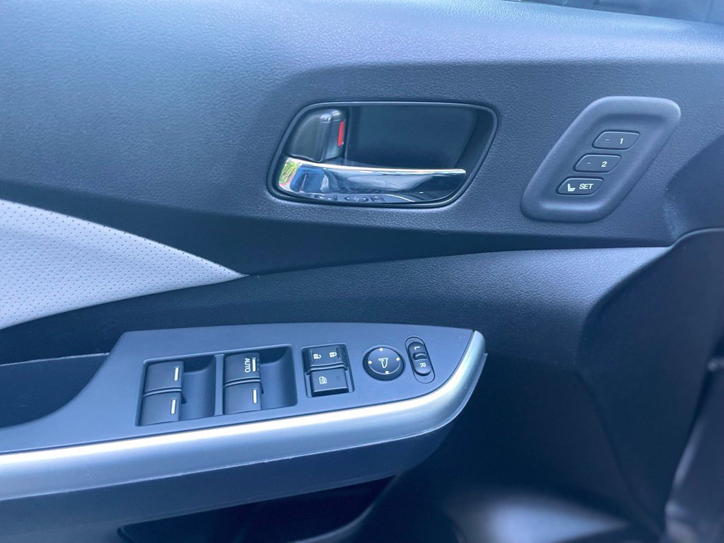 Used 2016 Honda CR-V Touring image 9