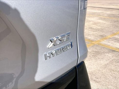 Used 2023 Toyota RAV4 XSE image 9