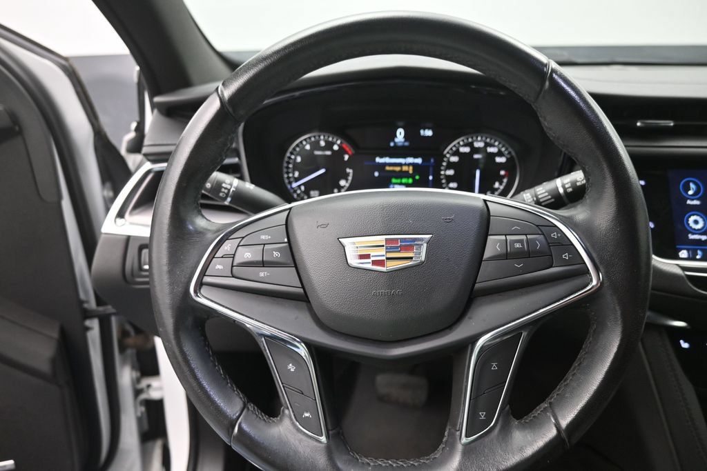 Used 2021 Cadillac XT5 Luxury FWD image 6