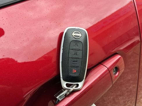 Used 2025 Nissan Versa SV FWD image 42