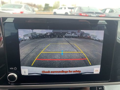 Used 2025 Toyota Camry LE FWD image 22