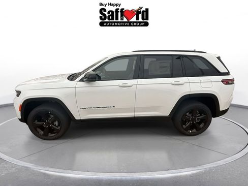 New 2025 Jeep Grand Cherokee Altitude AWD/4WD image 6