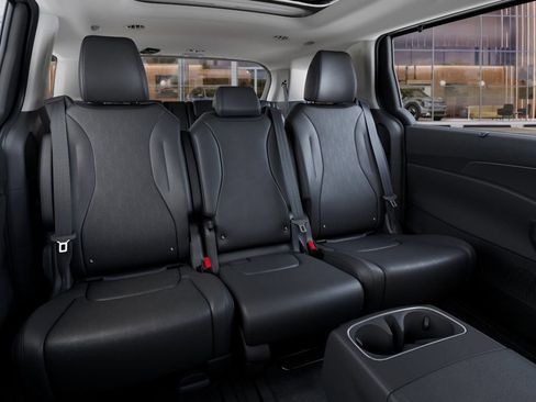 New 2025 Kia Carnival SX FWD image 16