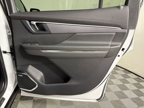 New 2026 Buick Enclave Sport Touring w/ Power Package image 29