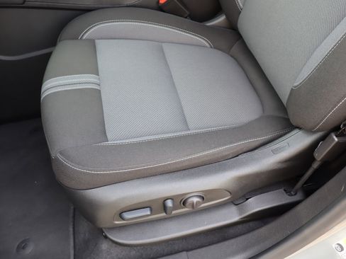 Used 2025 Chevrolet Blazer LT image 17