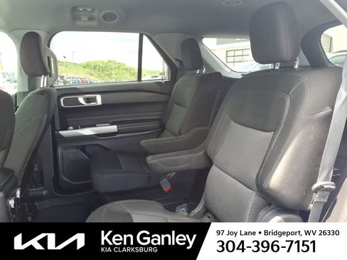 Used 2022 Ford Explorer XLT AWD/4WD image 13