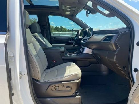 Used 2021 GMC Yukon SLT w/ SLT Premium Package RWD image 15