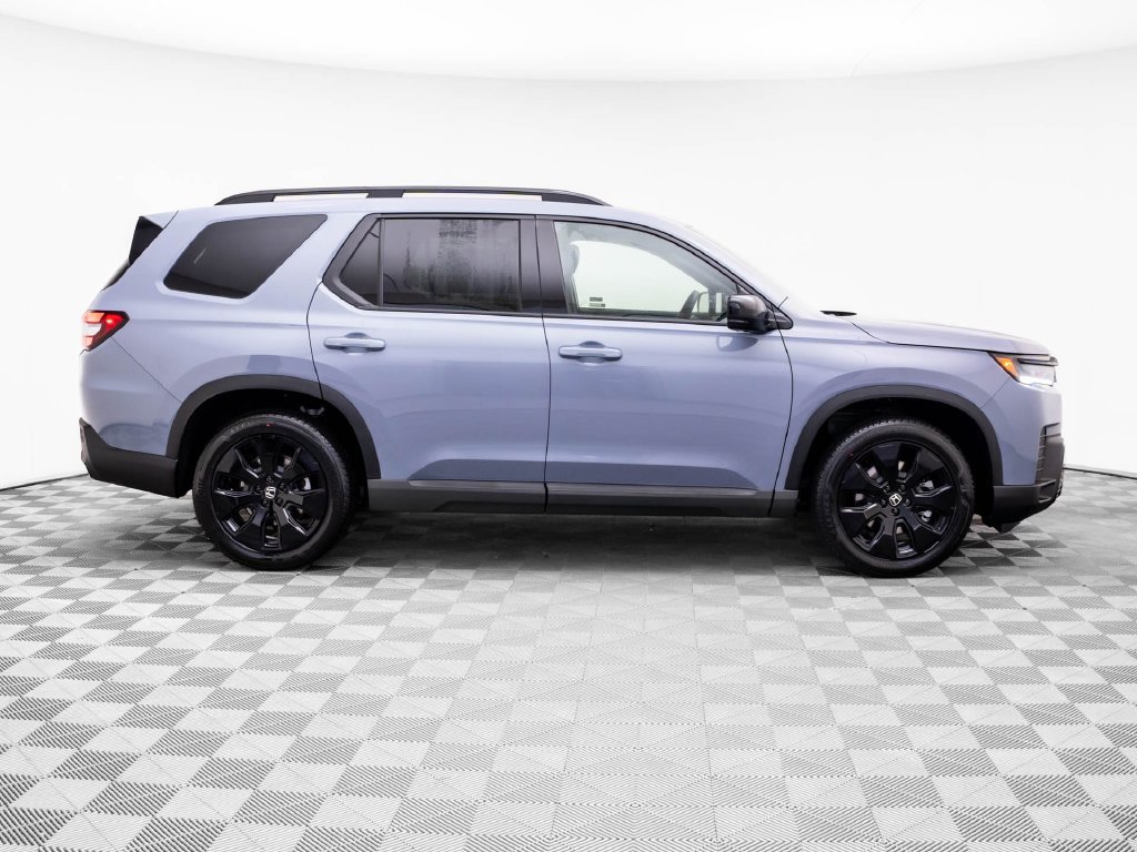 New 2026 Honda Pilot Black Edition image 7