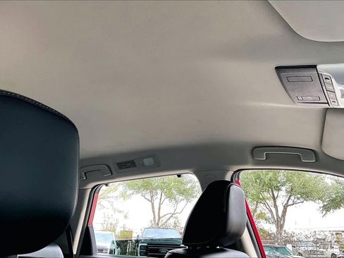 Used 2023 Nissan Pathfinder SL w/ Black Appearance Package image 12