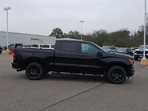 New 2026 Chevrolet Silverado 1500 Custom w/ Turbomax Blackout Package image 9