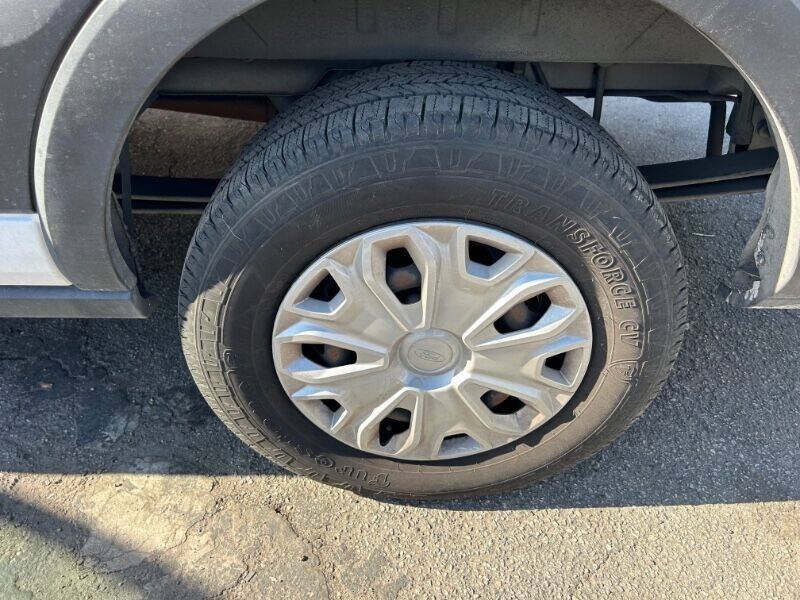 Used 2019 Ford Transit 350 XLT RWD image 19