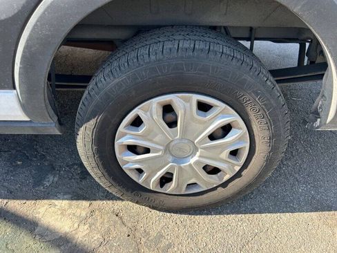 Used 2019 Ford Transit 350 XLT RWD image 19