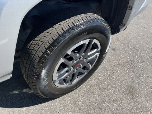 Used 2024 Toyota Tacoma TRD Sport RWD image 30