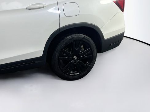 Used 2021 Honda Pilot Black Edition image 32