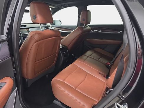 Certified 2024 Cadillac XT5 Premium Luxury AWD/4WD image 10