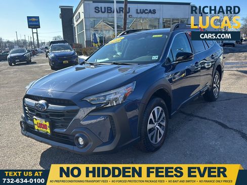 Used 2025 Subaru Outback Premium w/ Popular Package #1A image 1