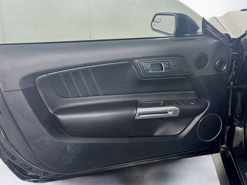 Used 2015 Ford Mustang GT Premium image 15