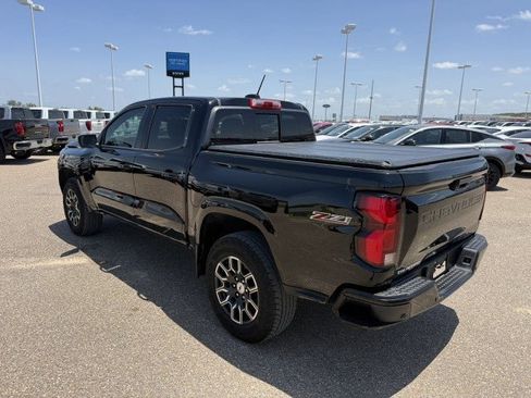 Used 2024 Chevrolet Colorado Z71 w/ Z71 Convenience Package 2 AWD/4WD image 7