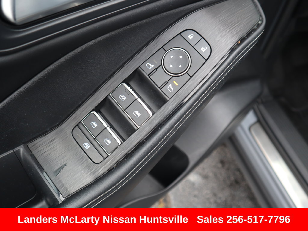 Used 2024 Nissan Rogue SL w/ SL Premium Package FWD image 24