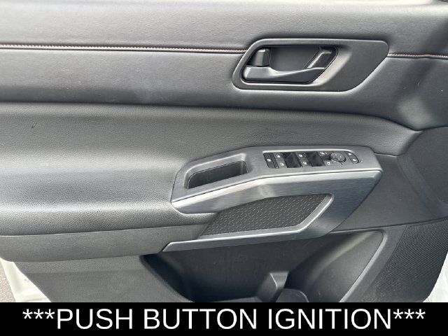 Used 2024 Nissan Pathfinder Rock Creek AWD/4WD image 9