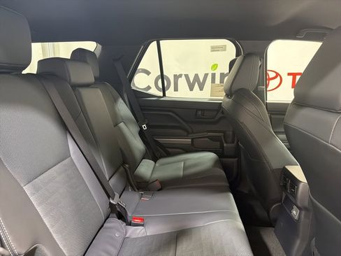Used 2026 Toyota 4Runner 4WD image 15