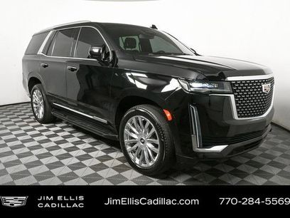 Used 2022 Cadillac Escalade Luxury w/ LPO, Floor Liner Package